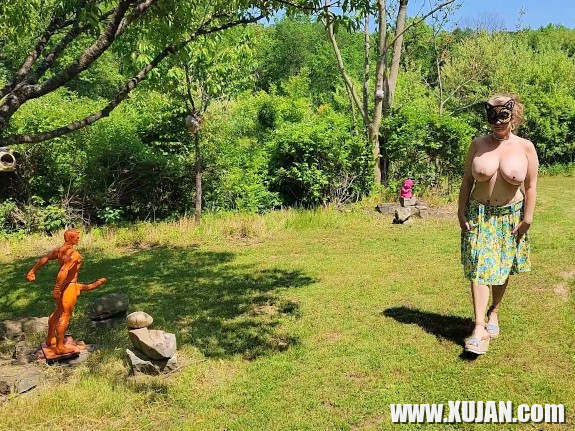 Hingshabti Momomys Repurposed Dildo Garden Walk Hughtited MILF siruhi - Photo #2870910