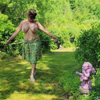 Hingshabti Momomys Repurposed Dildo Garden Walk Hughtited MILF siruhi