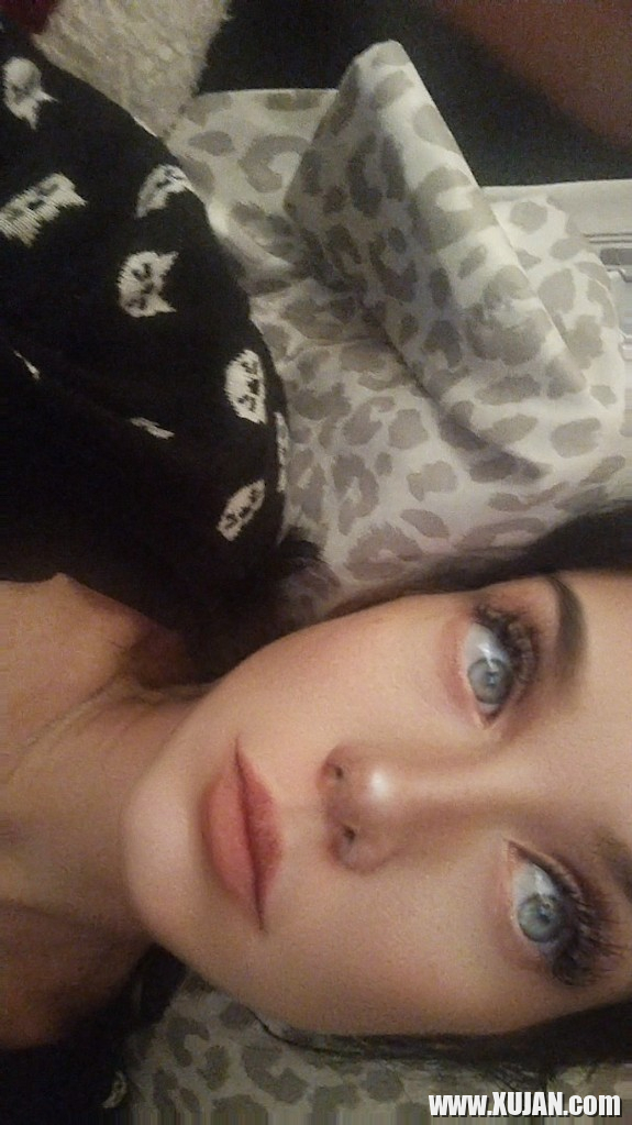 Kitty sviter - Photo #2877414