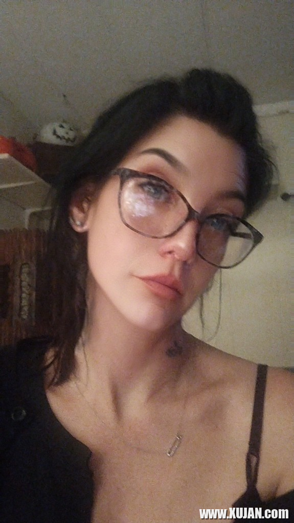 Kitty sviter - Photo #2877417