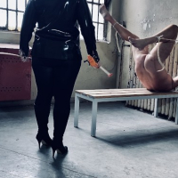 Warden Mistress April y ir tsarayin e vertsnum bant