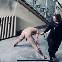 Warden Mistress April y ir tsarayin e vertsnum bant
