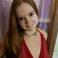Redhead y karmir nerqnazgesti IM 24 Ays nkarnerum