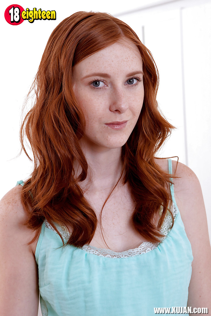 Redheaded Euro babe Linda Sweet toying shaved pussy while masturbating - Photo #2887021