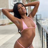 Chocolate babe Ashley Aleigh gives head and eating some ass