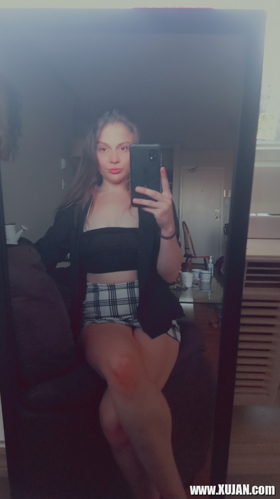 Hayelii nkarneri selfia - Photo #2893614