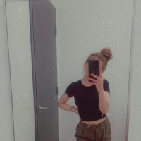 Hayelii nkarneri selfia