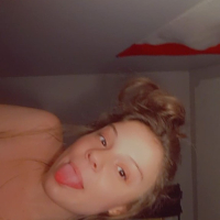 Hayelii nkarneri selfia