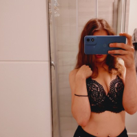 Hayelii nkarneri selfia