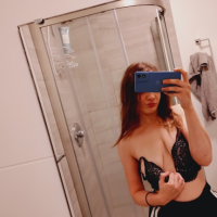Hayelii nkarneri selfia