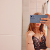 Hayelii nkarneri selfia