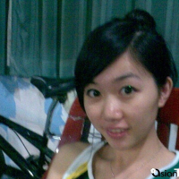 Pretty Young Girl y sirum e tstsel ev tsitsaghel Pov ochy