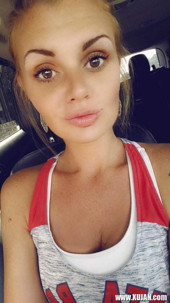 Qeneta - Photo #2902345