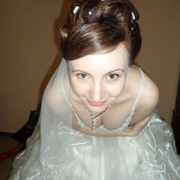 Russian Bride Dresses tany khtsikum