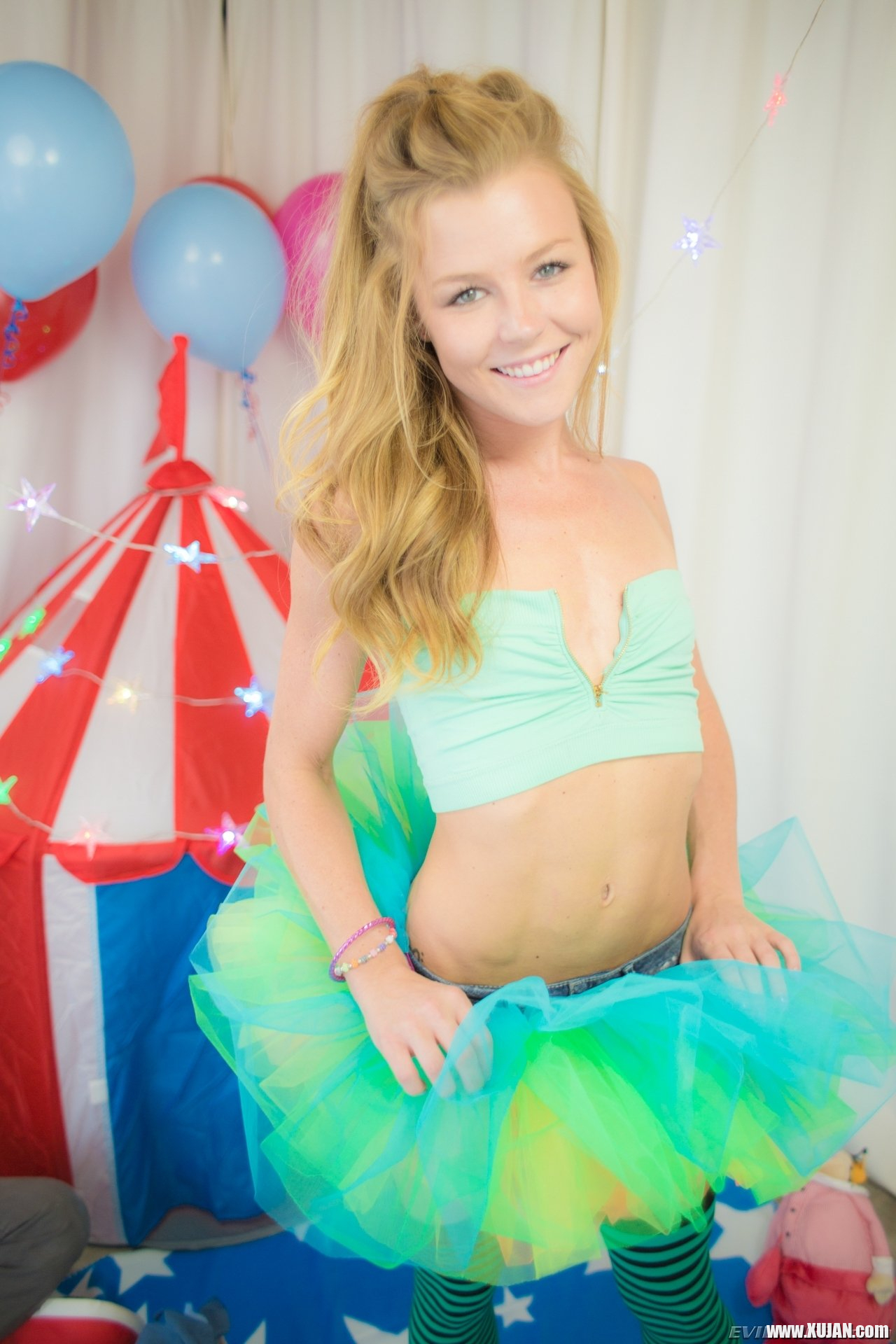 Young blonde Nicole Clitman loves cramming giant lollipops down her throat so creepy clown Owen Gray arrives to satisfy her oral fixation The audacious vixen wears a frilly skirt and striped stockings while slurping clown cock She bends over to take hi - Photo #2911493