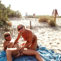 Nudistner fransiakan loghapi glkharki vra DAG CAP D GDE