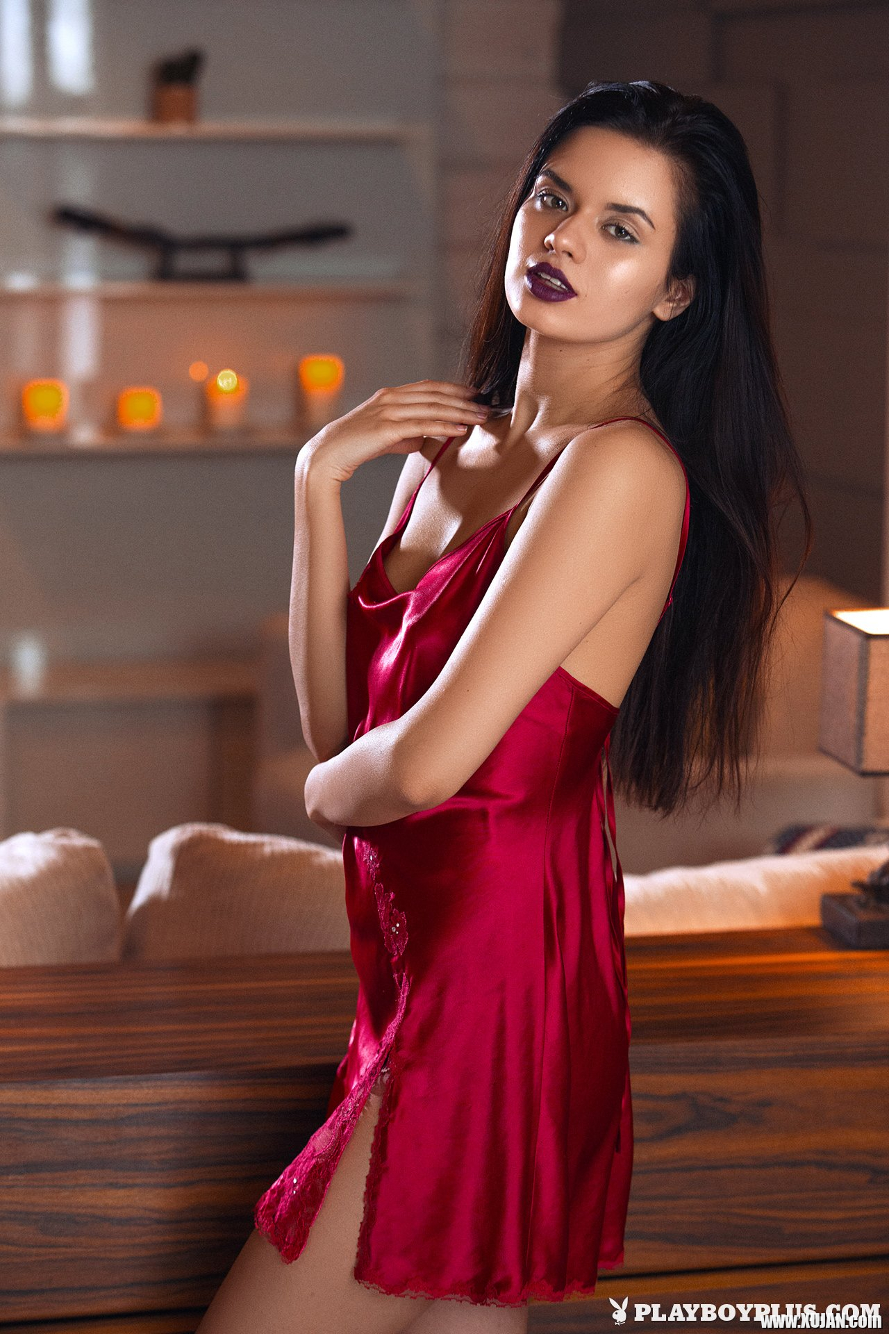 Sexy Carmen Summer strips and opens her Legs - Photo #2916150