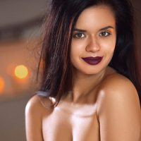 Sexy Carmen Summer strips and opens her Legs