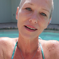 Sexy Bikini Pool Pics