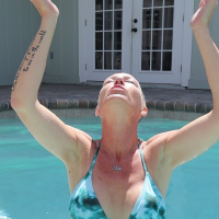 Sexy Bikini Pool Pics