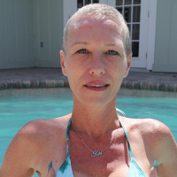Sexy Bikini Pool Pics