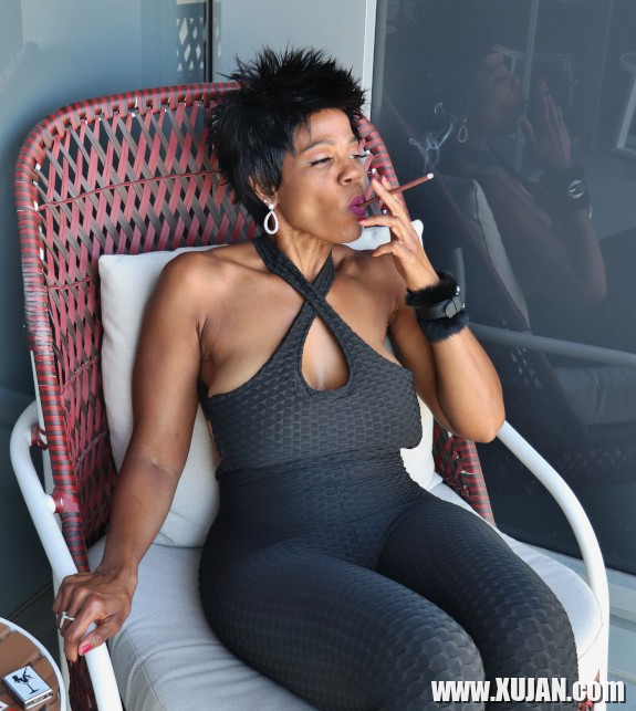 Raven Swallowz Tskhogh ebony pornstar - Photo #2918478
