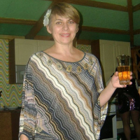 Rus harsnatsun nerkayatsnum e ir amusnu dimats