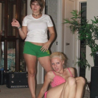 Girlfriend get crazy when home alone watch em play