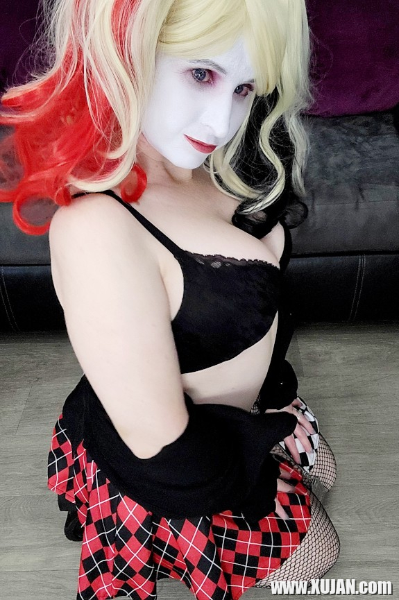 Oghjuyn Puddin charachchi Harley Quinn Cosplay - Photo #2928840
