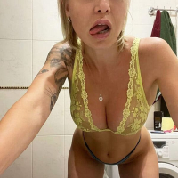 Merk rus MILF yntrutyun