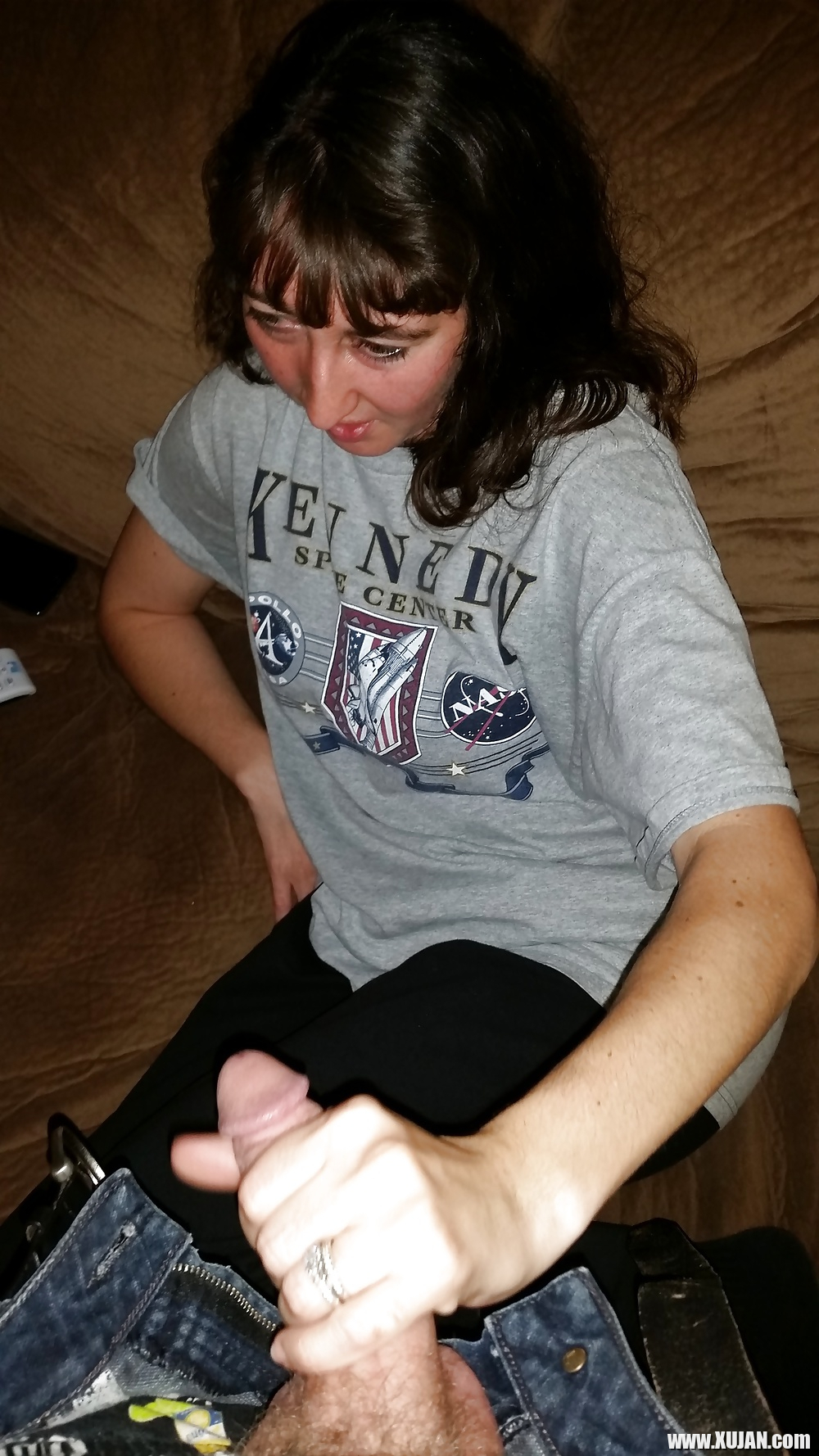 A hand job and blow job from my wife - Photo #2935373