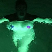 Topless aghjiknery kpchun pitaknerov