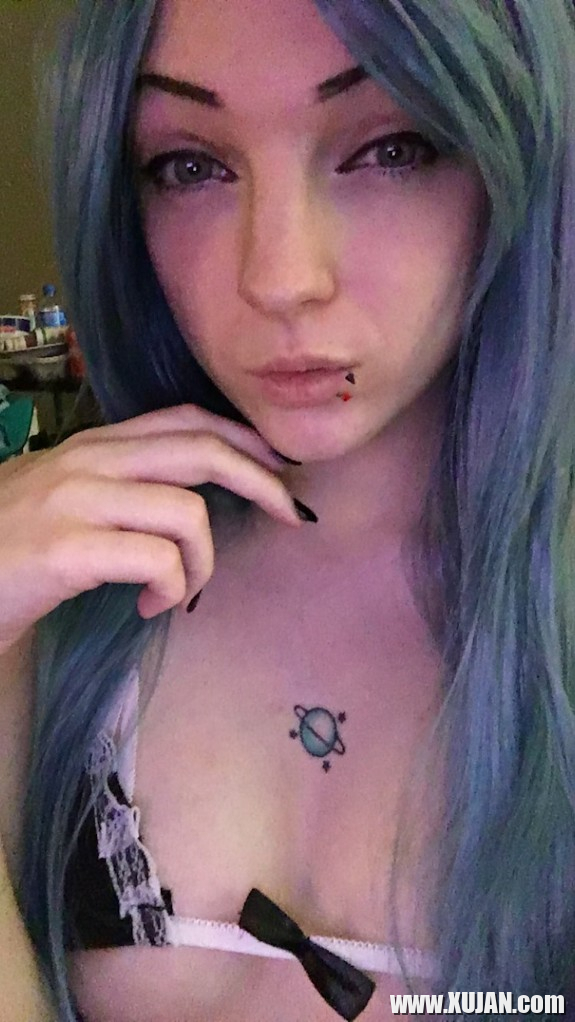 jahel slut teasing - Photo #2937935