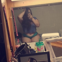 Dummy Thicc qoleji aghjik