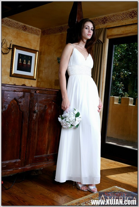 Faith Leon in dreamy wedding dress getting dicked hard - Photo #2939507