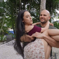 Sexy cock hungry babe Selena Ivy gets fucked until she squirts
