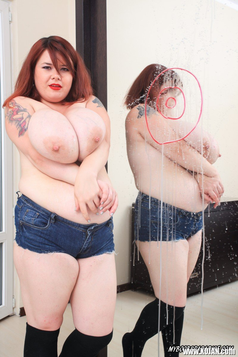 Fat and busty Roxanne Miller lactating on a mirror - Photo #2960513