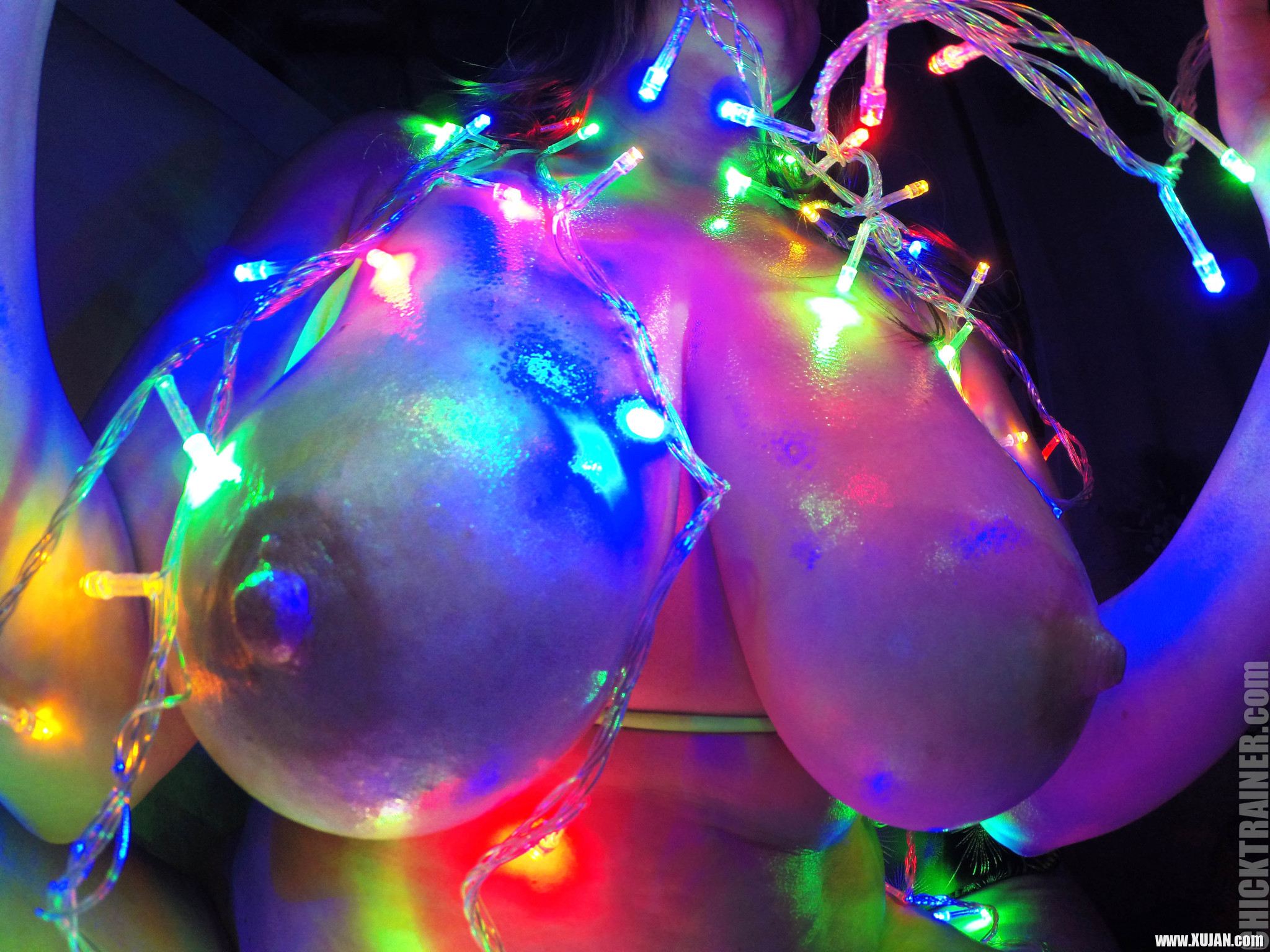 Disco Tits Real Big Boobs on this natural busty MILF - Photo #2961290