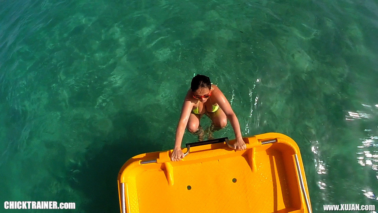 Public nudity topless on the water slide - Photo #2961481