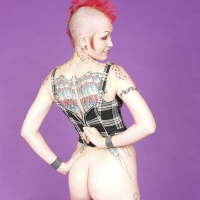 Girl Punk dzernasharzhvum e apake klirov