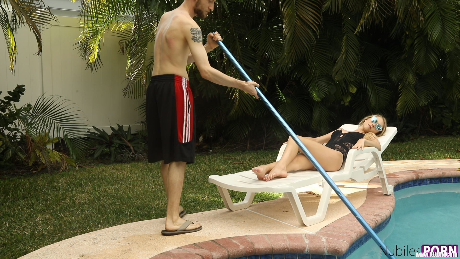 Real amateur Kali Renee wants her boyfriend Logan Reed to love on every inch of her body as he works When she decides he39s finished cleaning the pool she reaches for him so that she can whip out his stiffie for a BJ reward for a job well done Logan - Photo #2968272