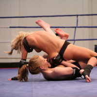 Gitta Blonde in catfight is dominated by lezdom
