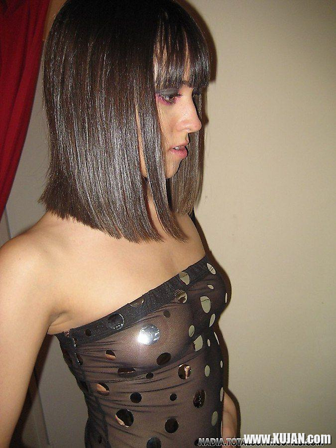 Pictures of Nadia getting ready for a sexy night on the town - Photo #2972281