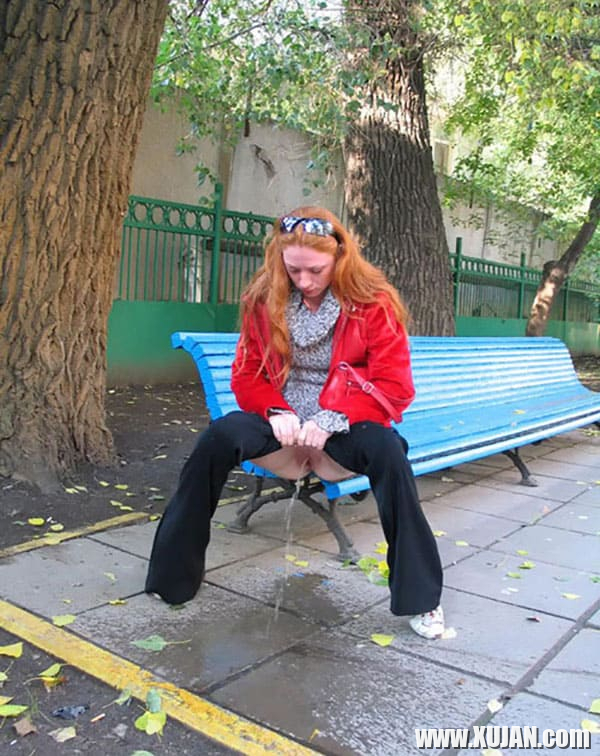 Karmir taparakan aghjiky amachkot che poghotsum grel - Photo #2973552