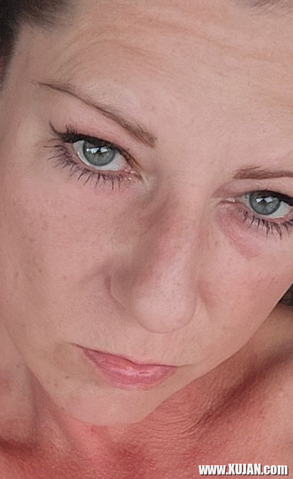 Horny Milf in petq e klir - Photo #2977405