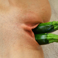 Lovely Paisley Rae sticks Cucumbers in her Beaver