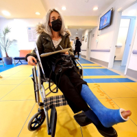 Kotrvats anklecast fetish