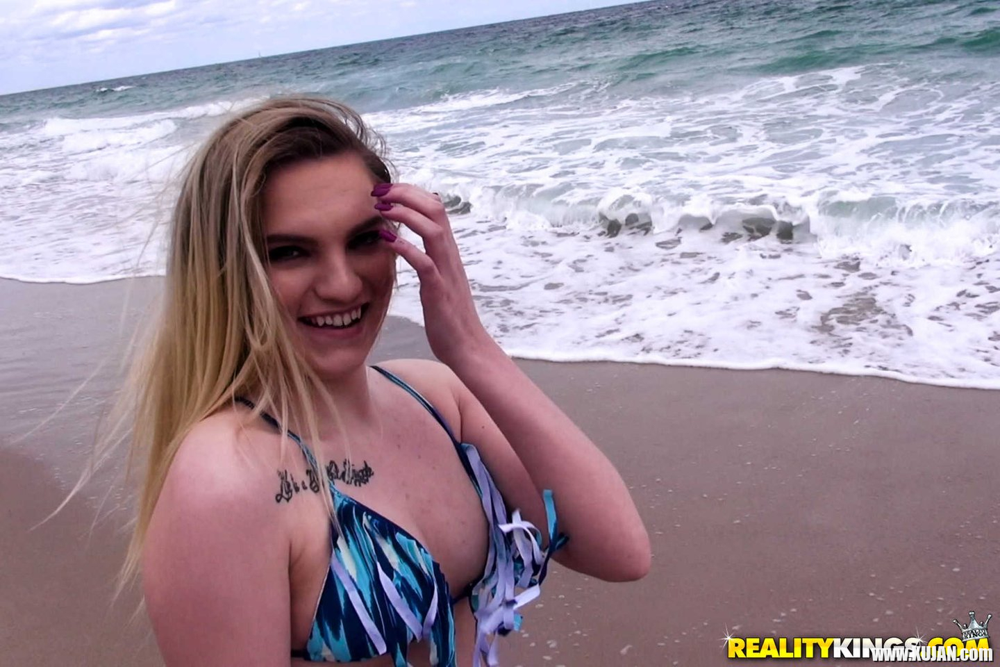 Crystal Young gets paid to ride on a massive Boner - Photo #2982039