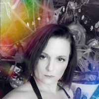 Laurasquirts y 39 i verjin amisn e