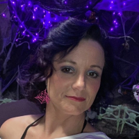 Laurasquirts y 39 i verjin amisn e